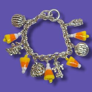Vintage Silver Tone‎ Halloween Charm Bracelet Glass Candy Corns Pumpkins 8"